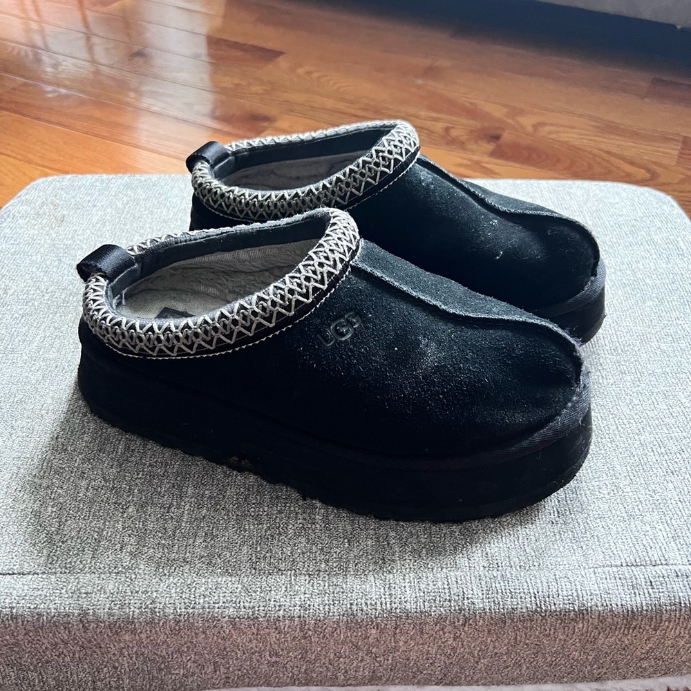 UGG tasman black platform mule shoes size 7